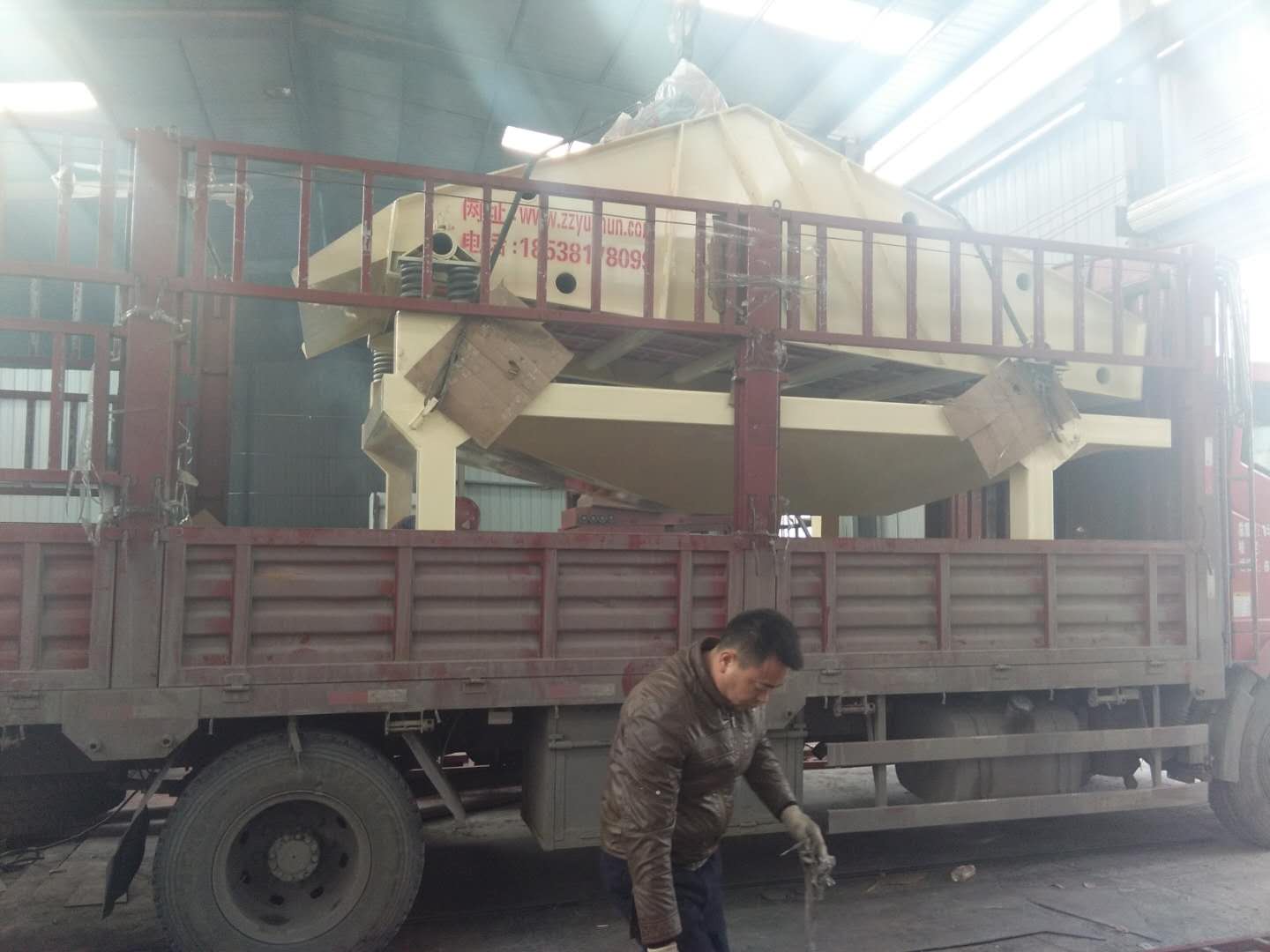 2018年元月16日發(fā)往湖北武穴的脫水篩