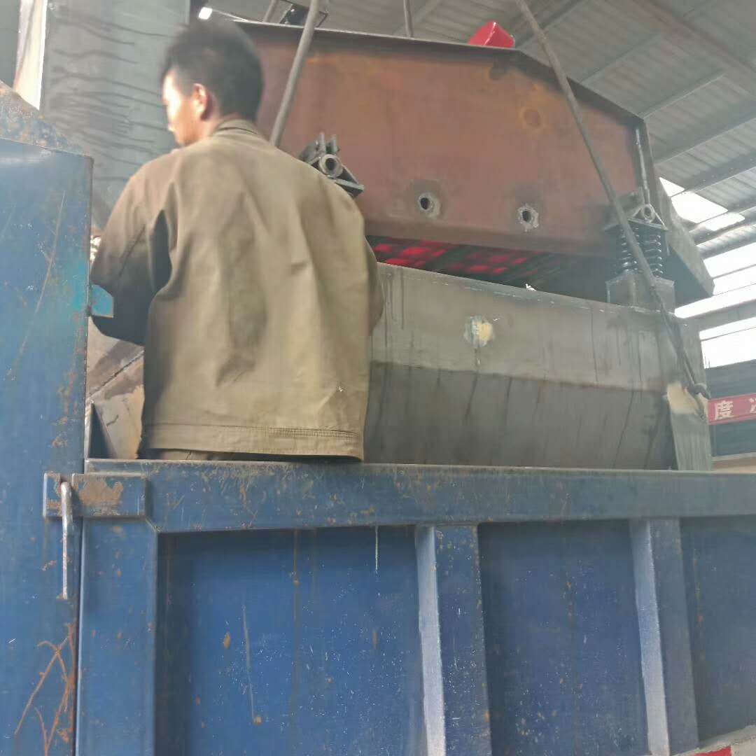 發(fā)往新密曲梁的250細砂回收機