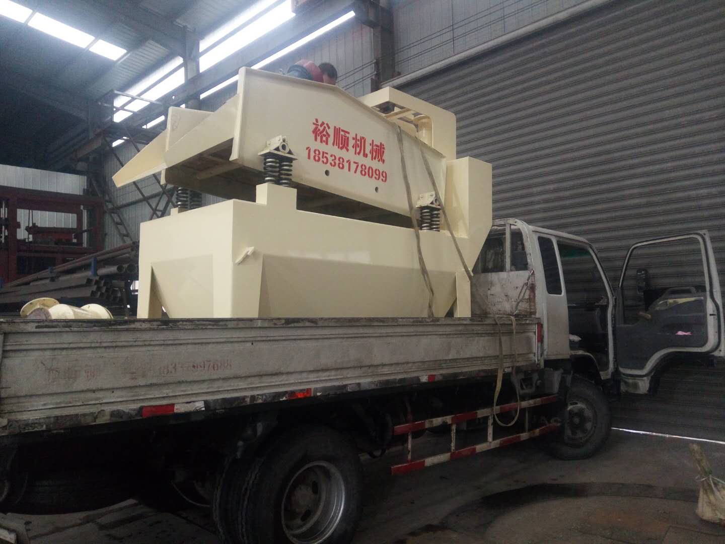 發(fā)往湖北京山的350細砂回收機